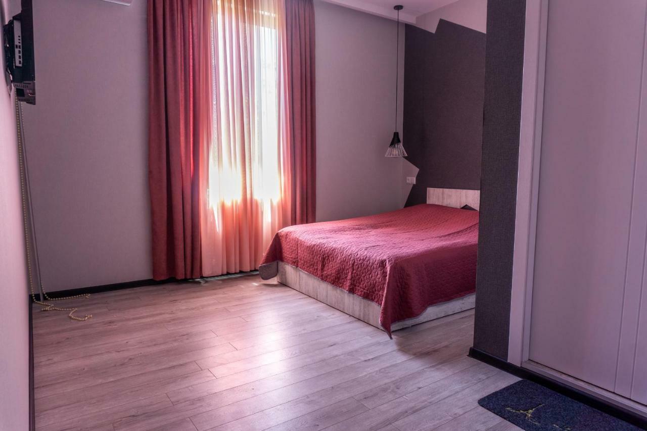 Guesthouse Kado Tbilisi ภายนอก รูปภาพ