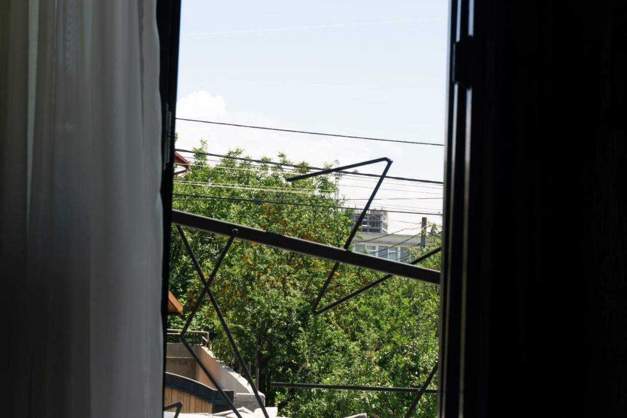 Guesthouse Kado Tbilisi ภายนอก รูปภาพ